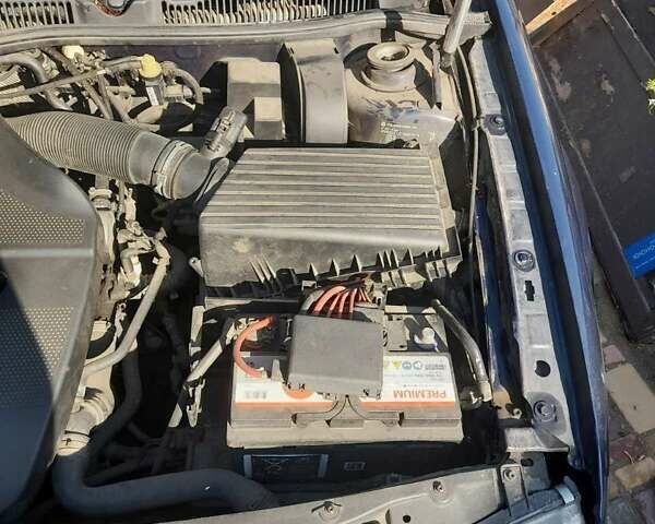 Синій Фольксваген Бора, об'ємом двигуна 1.9 л та пробігом 406 тис. км за 2100 $, фото 6 на Automoto.ua