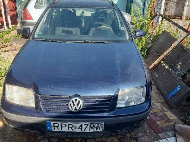 Синий Фольксваген Бора, объемом двигателя 1.9 л и пробегом 406 тыс. км за 2100 $, фото 4 на Automoto.ua