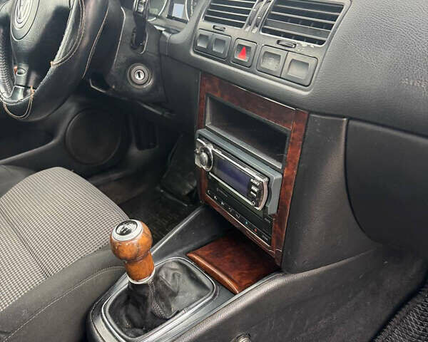 Синий Фольксваген Бора, объемом двигателя 1.9 л и пробегом 300 тыс. км за 1999 $, фото 14 на Automoto.ua