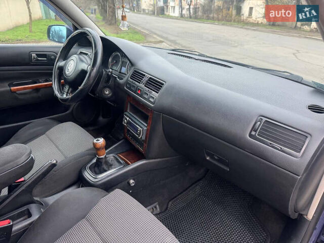 Синий Фольксваген Бора, объемом двигателя 1.9 л и пробегом 300 тыс. км за 1999 $, фото 12 на Automoto.ua