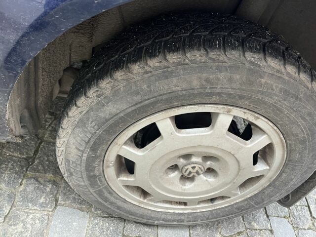 Синій Фольксваген Бора, об'ємом двигуна 1.6 л та пробігом 500 тис. км за 4500 $, фото 5 на Automoto.ua