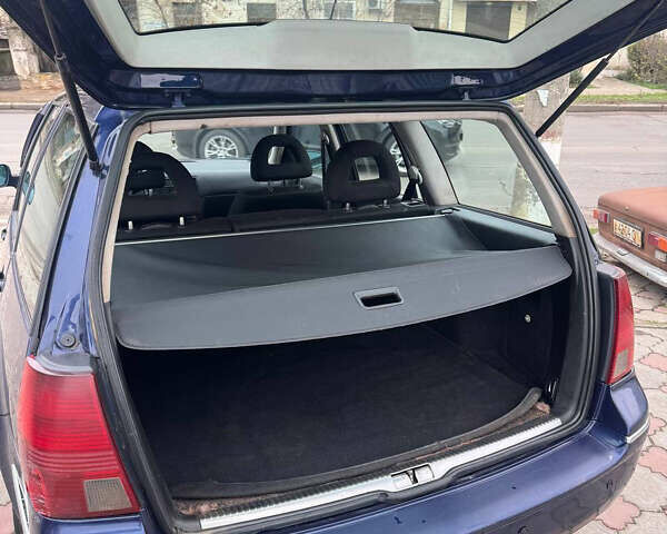 Синий Фольксваген Бора, объемом двигателя 1.9 л и пробегом 300 тыс. км за 1999 $, фото 11 на Automoto.ua