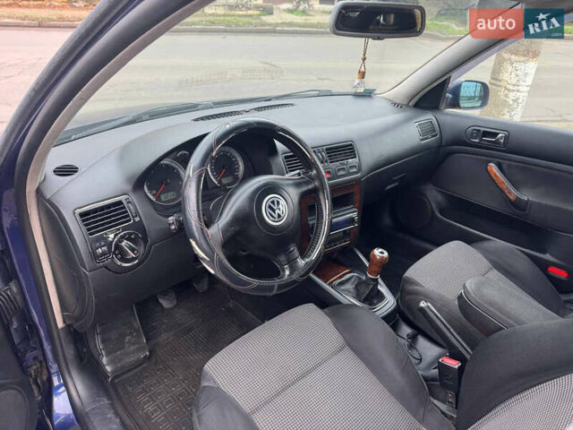 Синий Фольксваген Бора, объемом двигателя 1.9 л и пробегом 300 тыс. км за 1999 $, фото 9 на Automoto.ua