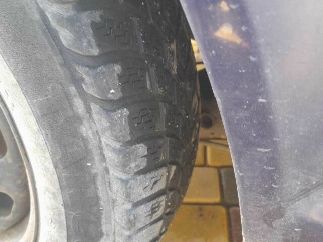 Синий Фольксваген Бора, объемом двигателя 1.9 л и пробегом 406 тыс. км за 2100 $, фото 8 на Automoto.ua