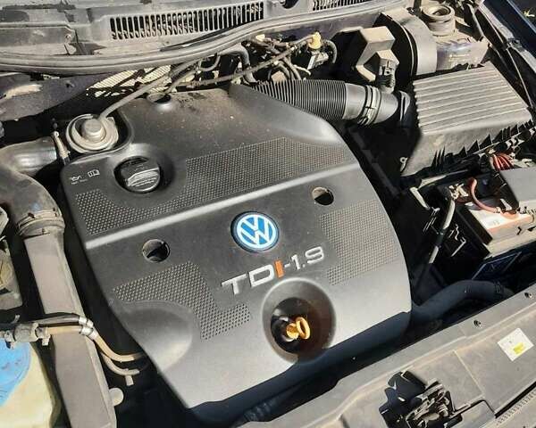 Синій Фольксваген Бора, об'ємом двигуна 1.9 л та пробігом 406 тис. км за 2100 $, фото 5 на Automoto.ua