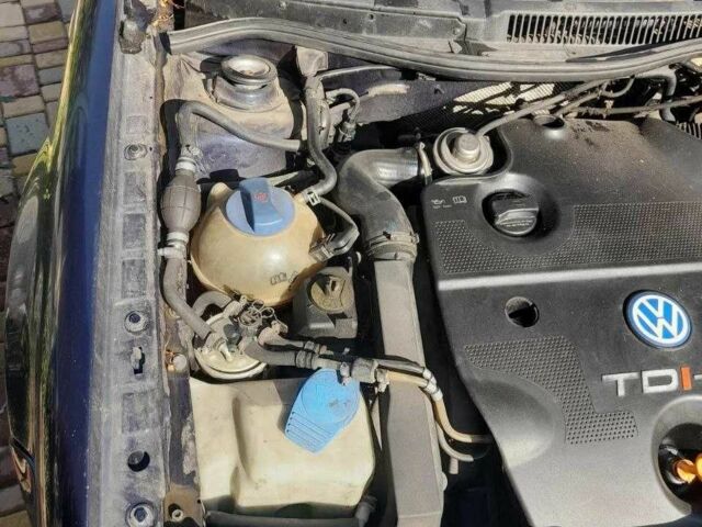 Синий Фольксваген Бора, объемом двигателя 1.9 л и пробегом 406 тыс. км за 2100 $, фото 7 на Automoto.ua