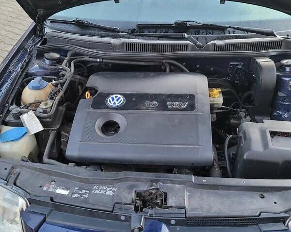 Фольксваген Бора 2001 у Остоге на Automoto.ua Синій Фольксваген Бора, об'ємом двигуна 1.6 л та пробігом 250 тис. км за 3400 $, фото 1 на Automoto.ua