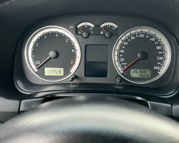 Синий Фольксваген Бора, объемом двигателя 1.6 л и пробегом 263 тыс. км за 3599 $, фото 16 на Automoto.ua