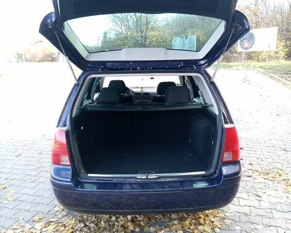 Синий Фольксваген Бора, объемом двигателя 1.6 л и пробегом 192 тыс. км за 4000 $, фото 3 на Automoto.ua