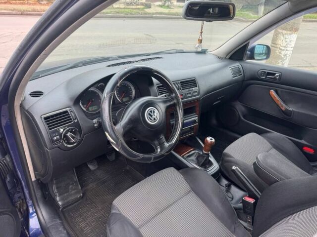 Синій Фольксваген Бора, об'ємом двигуна 1.9 л та пробігом 300 тис. км за 1999 $, фото 8 на Automoto.ua