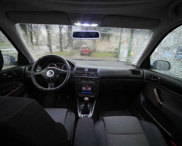 Синий Фольксваген Бора, объемом двигателя 1.6 л и пробегом 232 тыс. км за 4700 $, фото 9 на Automoto.ua