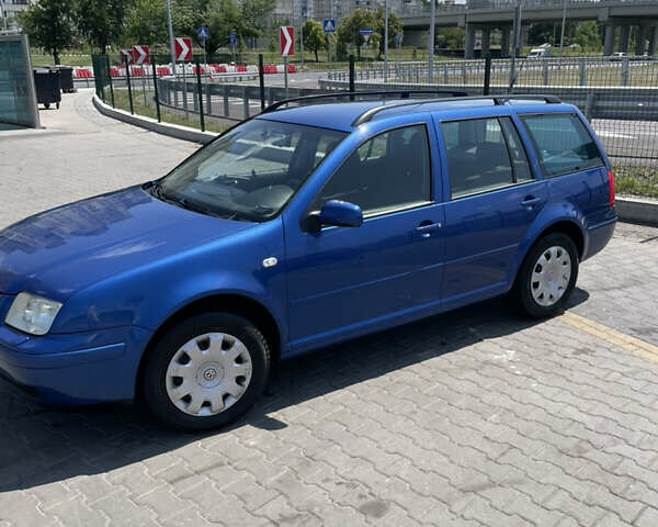 Синий Фольксваген Бора, объемом двигателя 1.6 л и пробегом 232 тыс. км за 4700 $, фото 1 на Automoto.ua