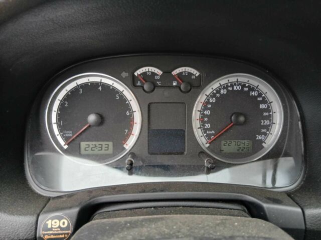 Синий Фольксваген Бора, объемом двигателя 1.6 л и пробегом 226 тыс. км за 4700 $, фото 9 на Automoto.ua