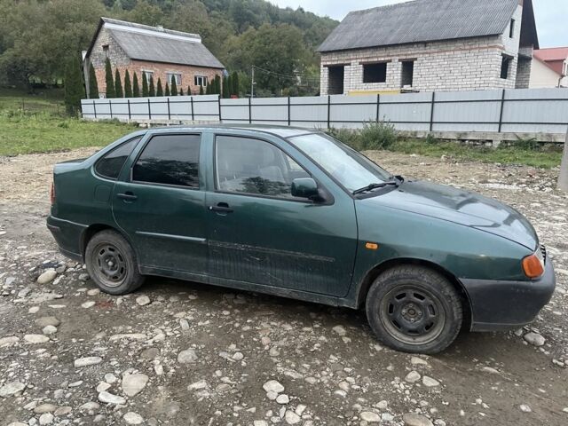 Зелений Фольксваген Бора, об'ємом двигуна 9 л та пробігом 220 тис. км за 1000 $, фото 1 на Automoto.ua