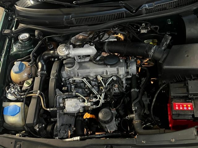 Зелений Фольксваген Бора, об'ємом двигуна 1.9 л та пробігом 410 тис. км за 4000 $, фото 10 на Automoto.ua