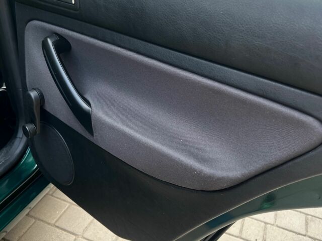 Зелений Фольксваген Бора, об'ємом двигуна 1.9 л та пробігом 410 тис. км за 4000 $, фото 6 на Automoto.ua