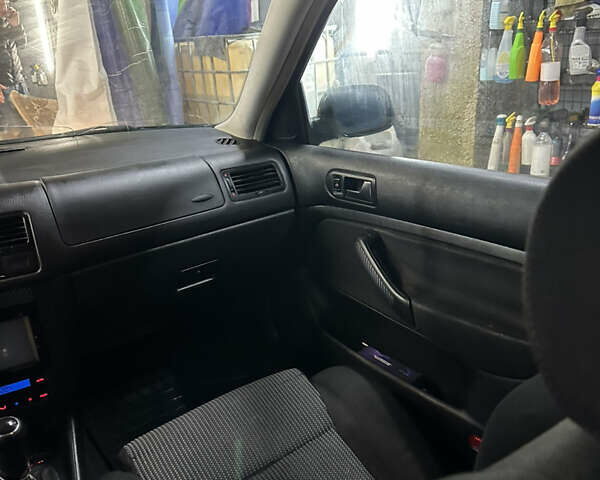 Зеленый Фольксваген Бора, объемом двигателя 1.6 л и пробегом 340 тыс. км за 2650 $, фото 19 на Automoto.ua