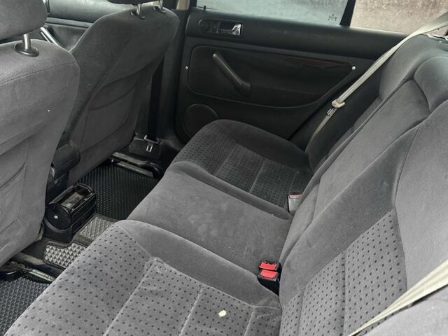 Зелений Фольксваген Бора, об'ємом двигуна 0 л та пробігом 250 тис. км за 2500 $, фото 9 на Automoto.ua