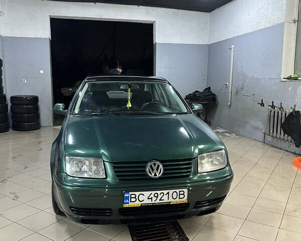 Зеленый Фольксваген Бора, объемом двигателя 1.6 л и пробегом 340 тыс. км за 2650 $, фото 7 на Automoto.ua