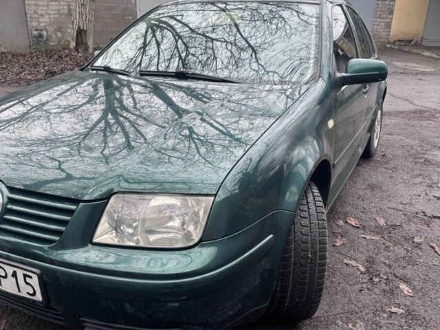 Зелений Фольксваген Бора, об'ємом двигуна 0 л та пробігом 250 тис. км за 2500 $, фото 1 на Automoto.ua