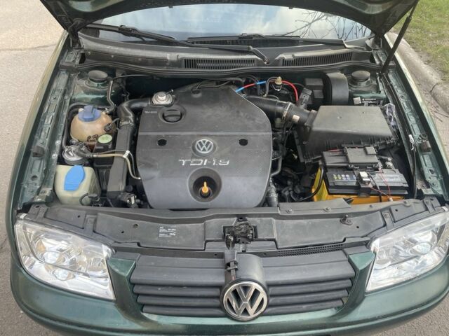 Зелений Фольксваген Бора, об'ємом двигуна 1.9 л та пробігом 380 тис. км за 4500 $, фото 5 на Automoto.ua