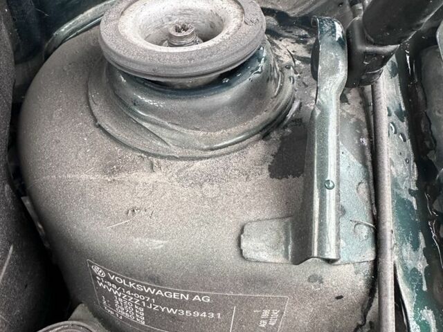 Зелений Фольксваген Бора, об'ємом двигуна 0 л та пробігом 250 тис. км за 2500 $, фото 14 на Automoto.ua