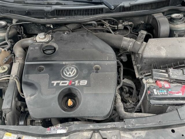 Зелений Фольксваген Бора, об'ємом двигуна 0 л та пробігом 250 тис. км за 2500 $, фото 12 на Automoto.ua