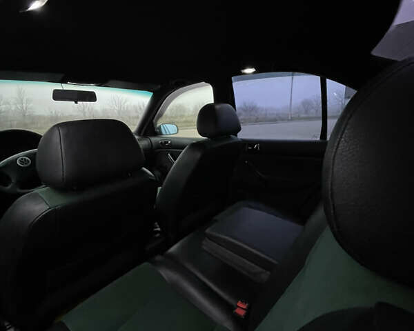 Зеленый Фольксваген Бора, объемом двигателя 1.6 л и пробегом 337 тыс. км за 3900 $, фото 7 на Automoto.ua