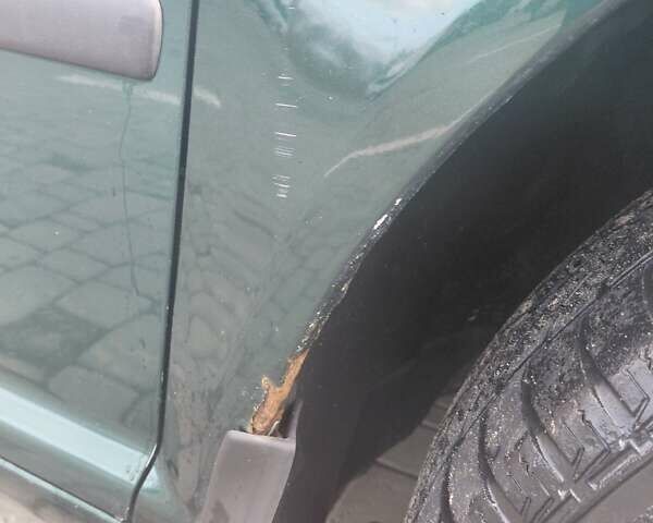 Зеленый Фольксваген Бора, объемом двигателя 1.9 л и пробегом 485 тыс. км за 3600 $, фото 4 на Automoto.ua