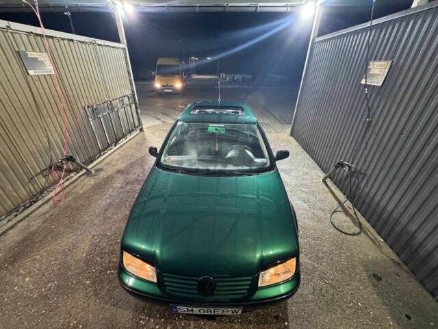 Зеленый Фольксваген Бора, объемом двигателя 1.4 л и пробегом 140 тыс. км за 800 $, фото 7 на Automoto.ua