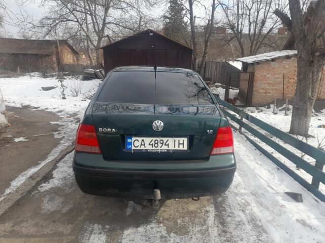Зеленый Фольксваген Бора, объемом двигателя 1.6 л и пробегом 270 тыс. км за 4700 $, фото 1 на Automoto.ua