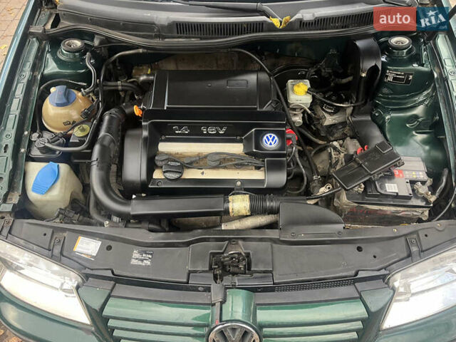 Зеленый Фольксваген Бора, объемом двигателя 1.39 л и пробегом 265 тыс. км за 2900 $, фото 7 на Automoto.ua