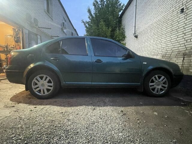 Зеленый Фольксваген Бора, объемом двигателя 1.6 л и пробегом 200 тыс. км за 3200 $, фото 1 на Automoto.ua