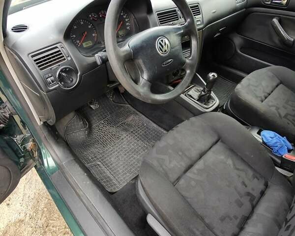 Зеленый Фольксваген Бора, объемом двигателя 0 л и пробегом 310 тыс. км за 4150 $, фото 12 на Automoto.ua