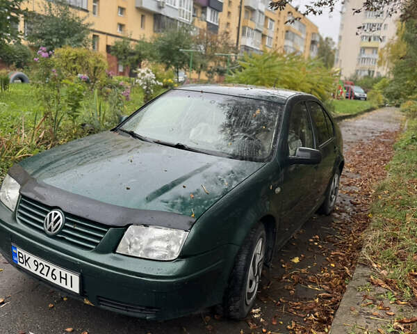 Фольксваген Бора 2001 у Рівному на Automoto.ua Зелений Фольксваген Бора, об'ємом двигуна 1.98 л та пробігом 230 тис. км за 2900 $, фото 1 на Automoto.ua