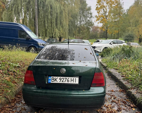 Фольксваген Бора 2001 у Рівному на Automoto.ua Зелений Фольксваген Бора, об'ємом двигуна 1.98 л та пробігом 230 тис. км за 2900 $, фото 4 на Automoto.ua