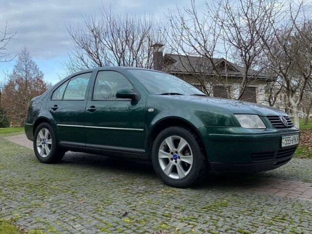 Зеленый Фольксваген Бора, объемом двигателя 1.6 л и пробегом 300 тыс. км за 3500 $, фото 2 на Automoto.ua