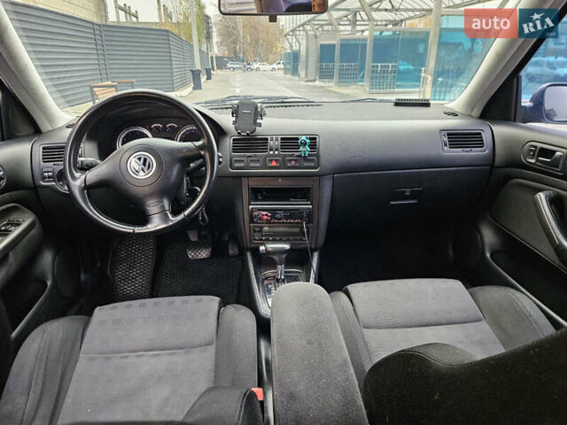 Зеленый Фольксваген Бора, объемом двигателя 1.6 л и пробегом 283 тыс. км за 4200 $, фото 10 на Automoto.ua