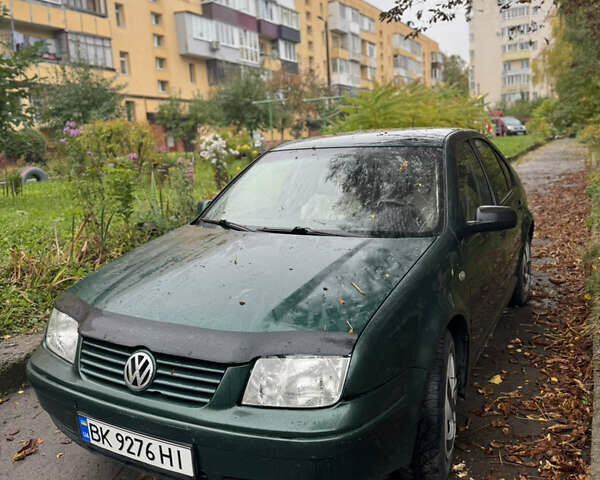 Фольксваген Бора 2001 у Рівному на Automoto.ua Зелений Фольксваген Бора, об'ємом двигуна 1.98 л та пробігом 230 тис. км за 2900 $, фото 2 на Automoto.ua