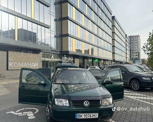 Зеленый Фольксваген Бора, объемом двигателя 1.98 л и пробегом 300 тыс. км за 4200 $, фото 4 на Automoto.ua
