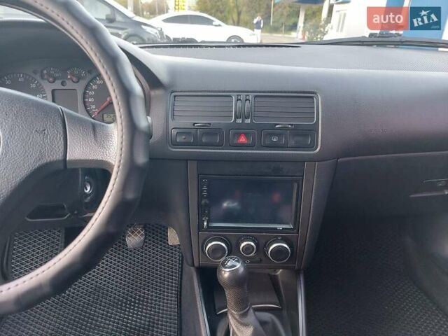 Зеленый Фольксваген Бора, объемом двигателя 1.6 л и пробегом 352 тыс. км за 4000 $, фото 16 на Automoto.ua