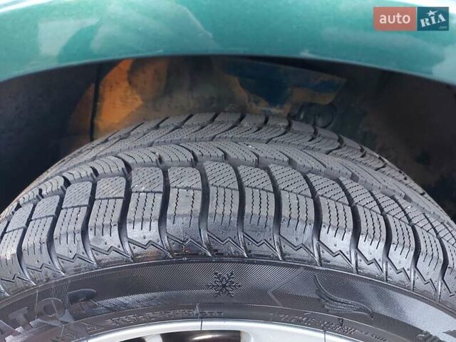 Зеленый Фольксваген Бора, объемом двигателя 1.6 л и пробегом 352 тыс. км за 4000 $, фото 34 на Automoto.ua