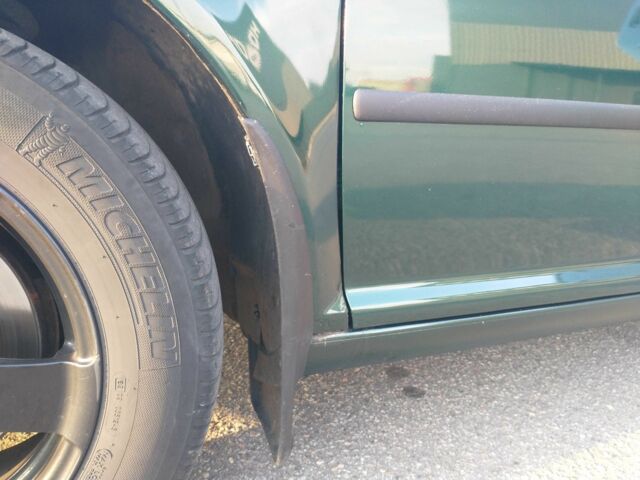 Фольксваген Бора 2003 у Харкові на Automoto.ua Зелений Фольксваген Бора, об'ємом двигуна 1.6 л та пробігом 300 тис. км за 3800 $, фото 9 на Automoto.ua