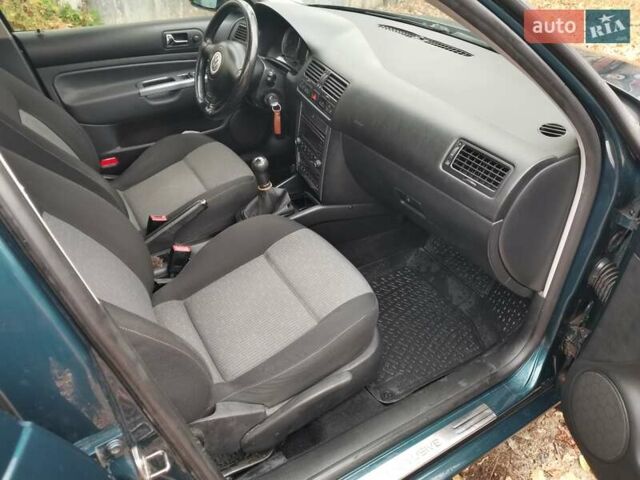 Зеленый Фольксваген Бора, объемом двигателя 1.6 л и пробегом 251 тыс. км за 5200 $, фото 10 на Automoto.ua