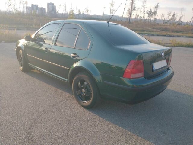 Фольксваген Бора 2003 у Харкові на Automoto.ua Зелений Фольксваген Бора, об'ємом двигуна 1.6 л та пробігом 300 тис. км за 3800 $, фото 3 на Automoto.ua