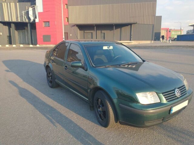Фольксваген Бора 2003 у Харкові на Automoto.ua Зелений Фольксваген Бора, об'ємом двигуна 1.6 л та пробігом 300 тис. км за 3800 $, фото 1 на Automoto.ua