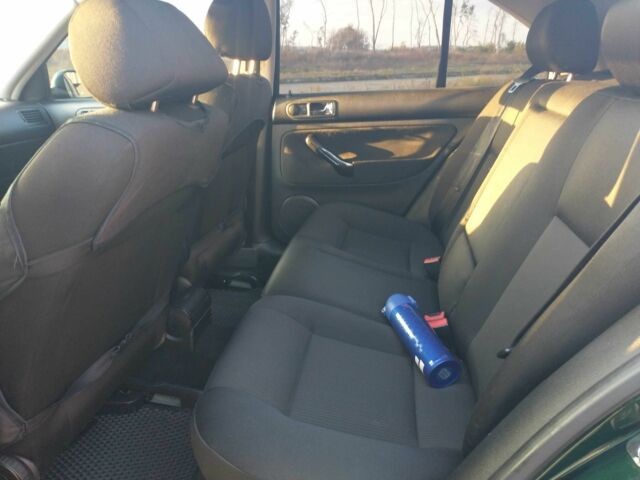 Фольксваген Бора 2003 у Харкові на Automoto.ua Зелений Фольксваген Бора, об'ємом двигуна 1.6 л та пробігом 300 тис. км за 3800 $, фото 6 на Automoto.ua