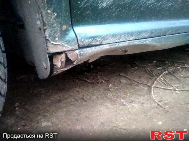 Зеленый Фольксваген Бора, объемом двигателя 1.9 л и пробегом 390 тыс. км за 2860 $, фото 9 на Automoto.ua