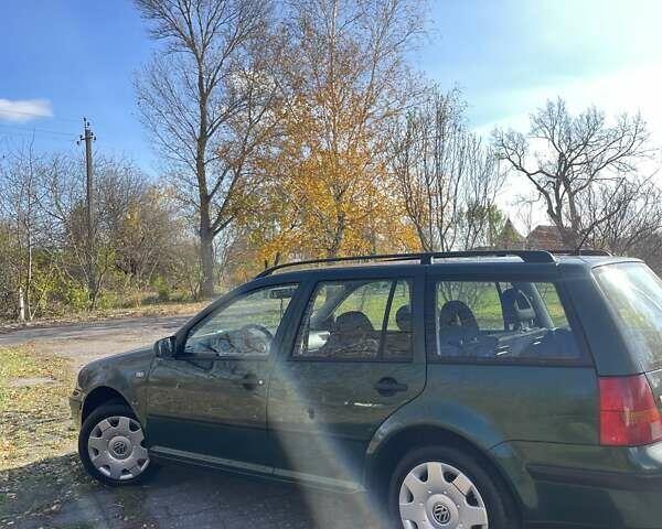 Зеленый Фольксваген Бора, объемом двигателя 1.6 л и пробегом 245 тыс. км за 4100 $, фото 1 на Automoto.ua