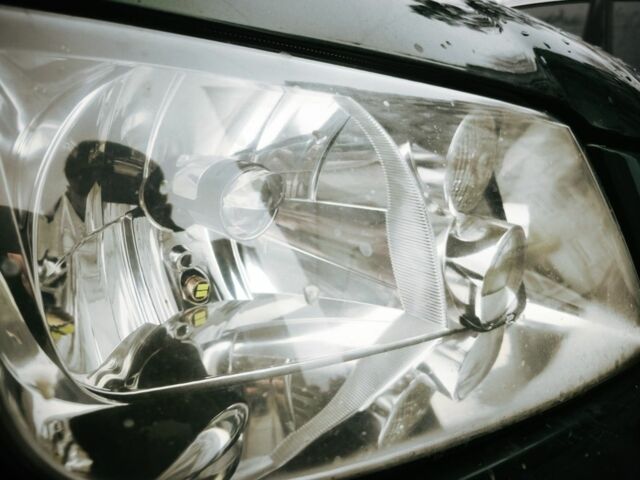 Зелений Фольксваген Бора, об'ємом двигуна 1.6 л та пробігом 273 тис. км за 4200 $, фото 23 на Automoto.ua